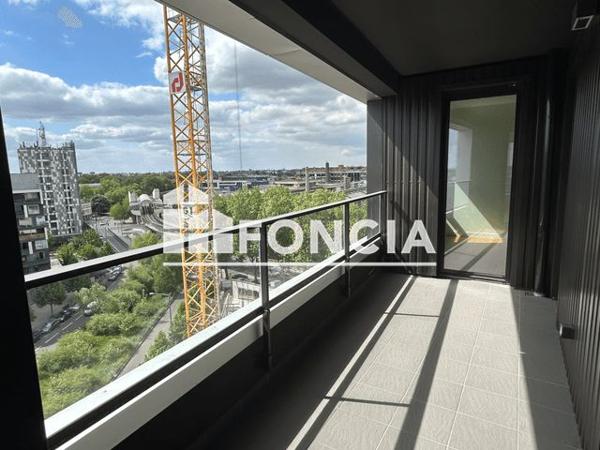 Location Appartement 3 pièces 75.61 m² - 110 RUE DE TREVISE PORTE A92 Lille 59000