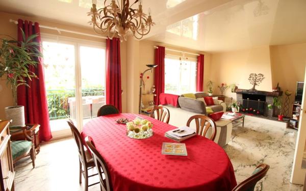 Maison à louer    6 pièces •    Viry-Châtillon