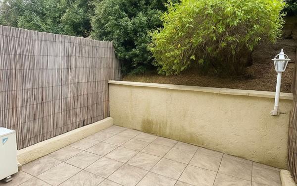 Maison à vendre    2 pièces • 30,61 m2 La Seyne-sur-Mer