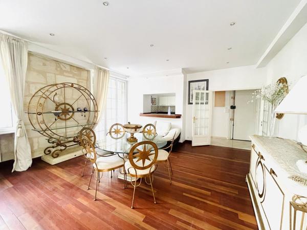 Magnifique appartement T3 de 82 m² rénové Bordeaux hyper centre