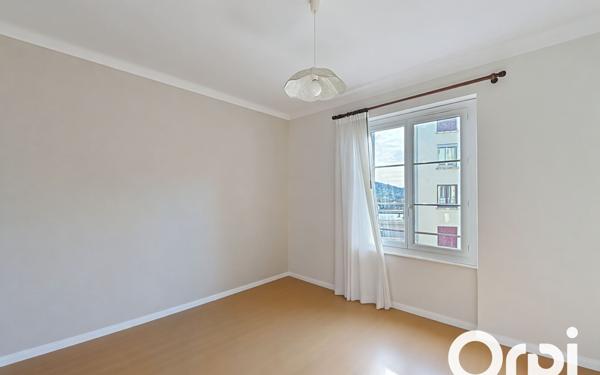Appartement à vendre    3 pièces • 75,13 m2 Vichy