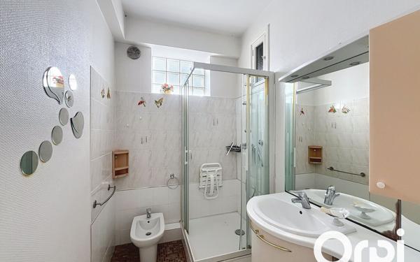 Appartement à vendre    3 pièces • 75,13 m2 Vichy