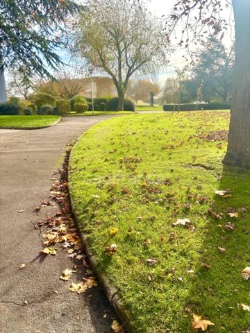 *Bleville/Montgaillard* Appartement T5 81 m² ascenseur, balcon, parking et cave.