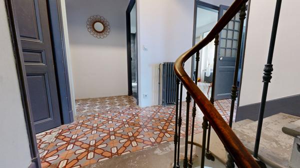 Narbonne, grande maison de ville avec jardin sans vis-à-vis