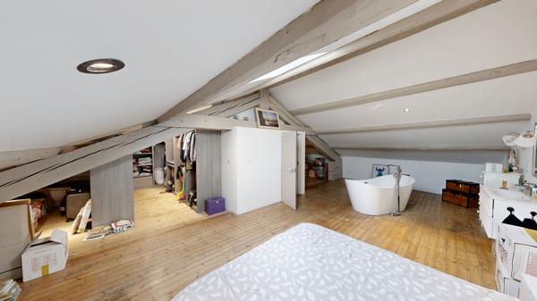 Narbonne, grande maison de ville avec jardin sans vis-à-vis