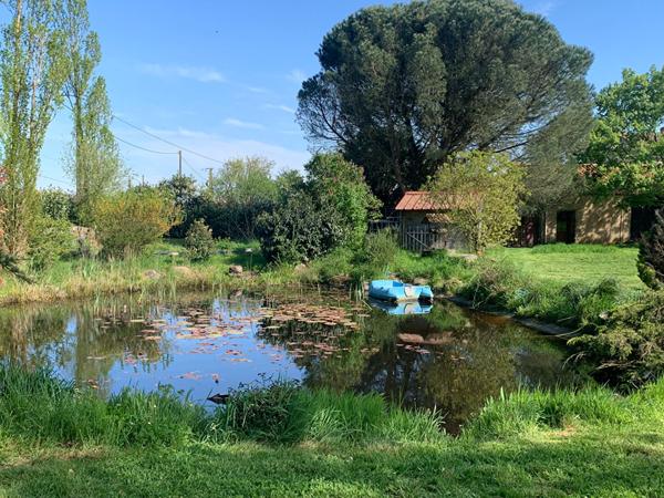 Maison ancienne de caractère de 172m² habitable avec dépendances à Faye L'Abbesse