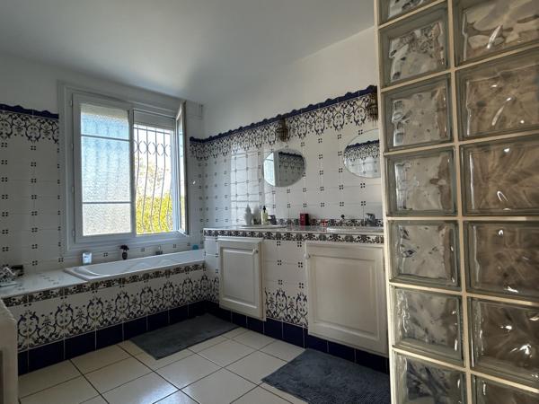 Maison avec jardin