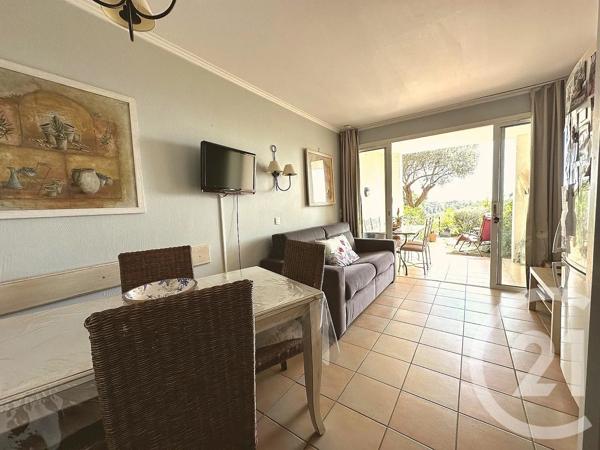 Appartement T2 à vendre  2 pièces - 29 m 2   GRIMAUD  - 83