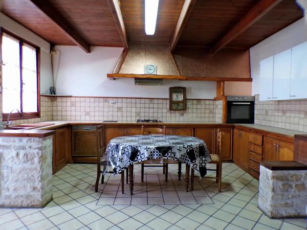 maison de village en pierre