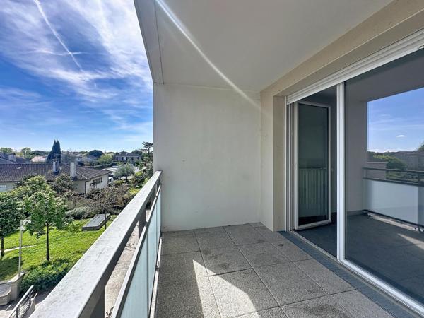 T3 avec balcon Tournefeuille - Parking