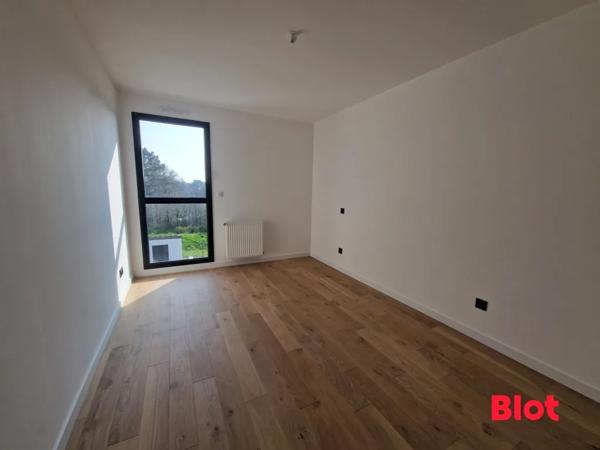 Maison 6 pièce(s)