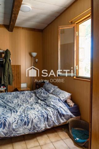 Lablachere : Maison Pierre et gite sur un terrain de 1900m2