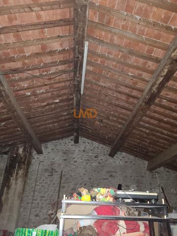 Maison de village de 120 m2 habitable environ sur 3 niveaux de 70 m2.