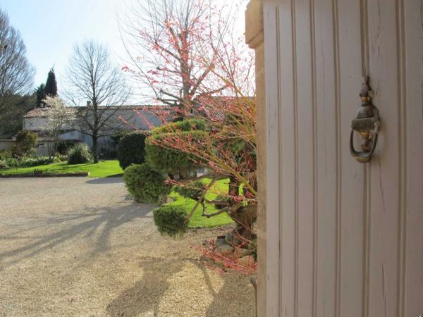 CHARENTAISE 15 PIECES 426 M²