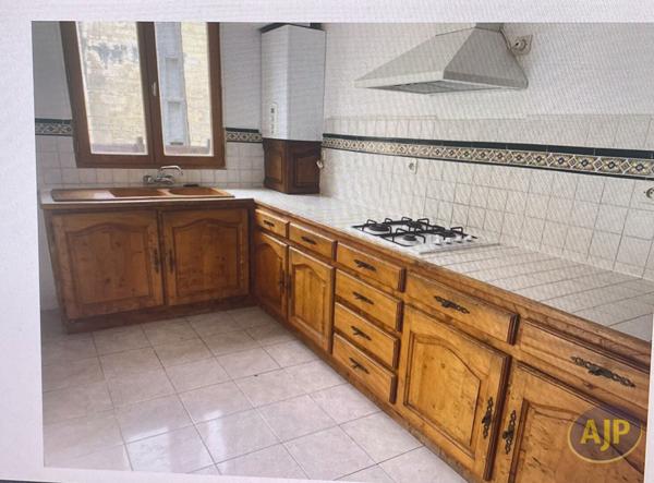 Vente appartement Saintes : 221 000 € - AJP Immobilier Saintes