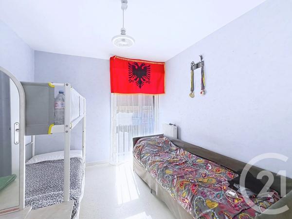 Appartement T3 à vendre  3 pièces - 68,13 m 2   VALLAURIS  - 06