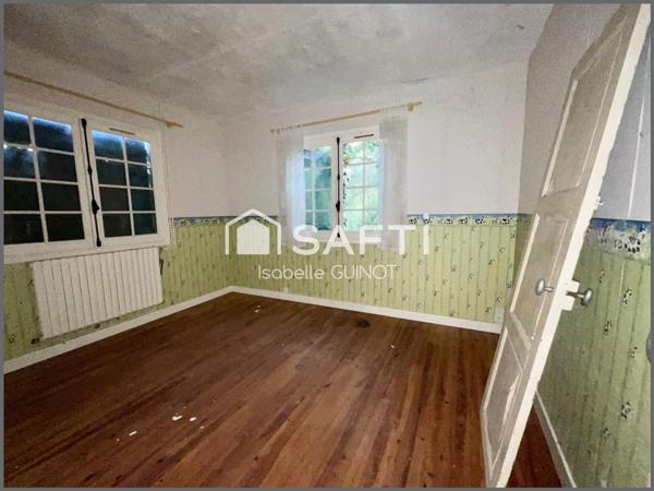 Maison à rénover entièrement sur terrain de 2400m2