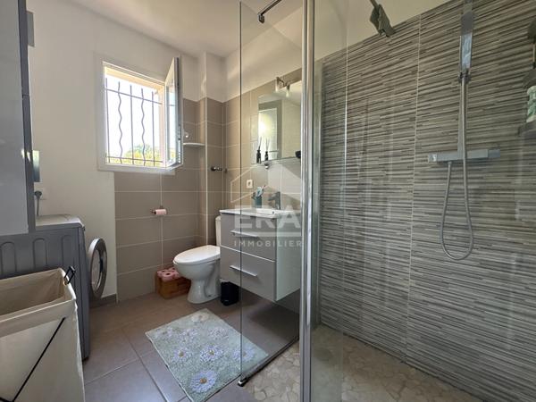 A VENDRE 84120 PERTUIS APPARTEMENT TYPE 2 PIECES AVEC TERRASSE ET 1 PLACE DE STATIONNEMENT