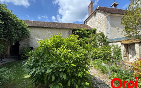 Maison à vendre    5 pièces •  Bruyères-et-Montbérault