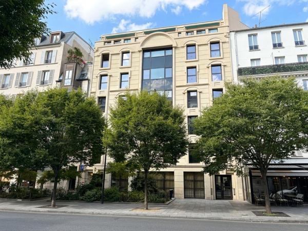 Bureaux en location à Levallois-Perret en duplex lumineux ERP