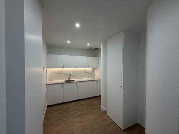 Bureaux en location à Levallois-Perret en duplex lumineux ERP