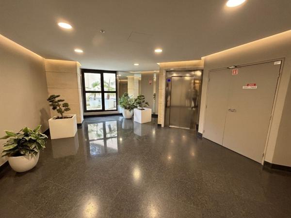 Bureaux en location à Levallois-Perret en duplex lumineux ERP