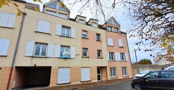 Appartement 4 pièces de 110 m2 avec box en sous-sol et ascenseurs