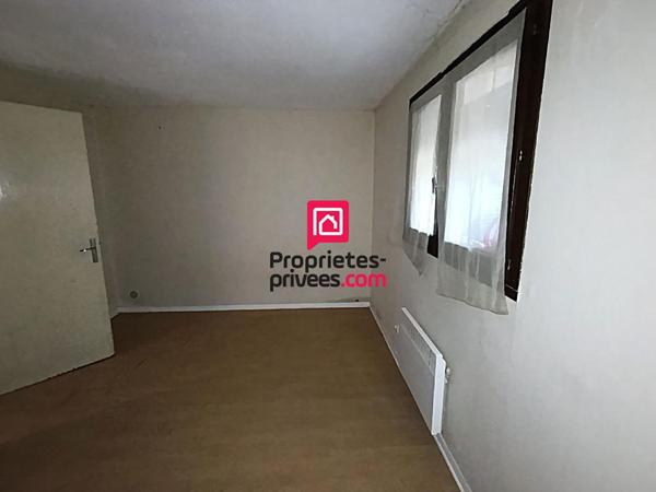 MONTFERRAND-LE-CHÂTEAU-Maison 5 pièces 86 m2 avec grand terrain située à 5 minutes de BESANCON