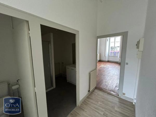Appartement à louer 1 pièce 42.39m² Le Blanc (36300)