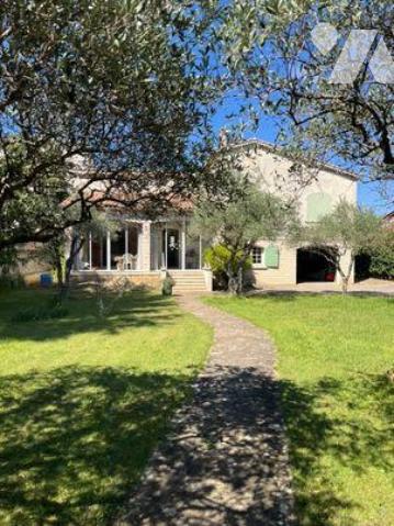 PIERRELATTE - VILLA PROCHE CENTRE VILLE D'ENV. 150 M²