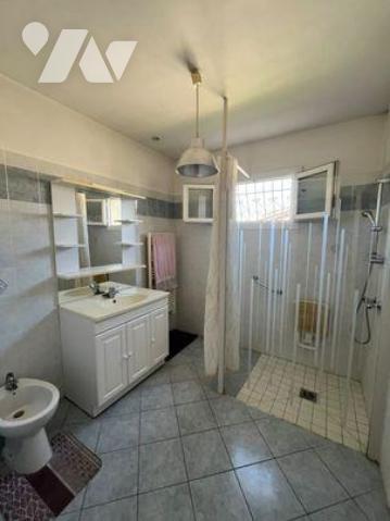 PIERRELATTE - VILLA PROCHE CENTRE VILLE D'ENV. 150 M²