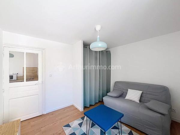 Location                                                      Appartement
                        
                     2 pièces                      20 m2                     à Chamalières