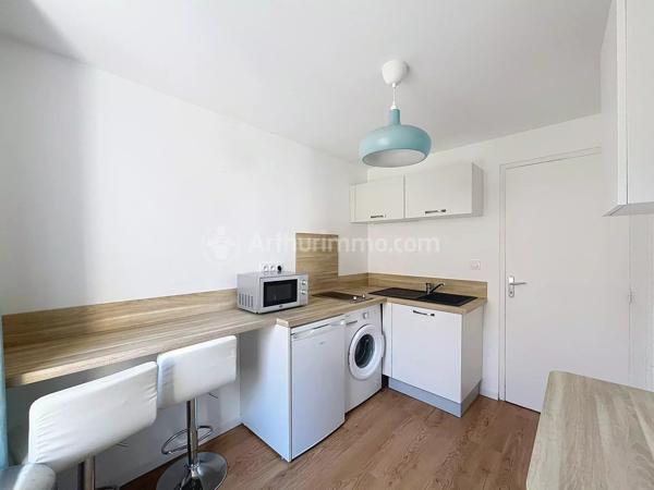 Location                                                      Appartement
                        
                     2 pièces                      20 m2                     à Chamalières