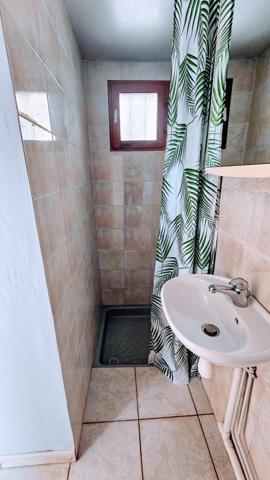 Maison 3 chambres libre de toutes occupations et son studio en rendement locatif