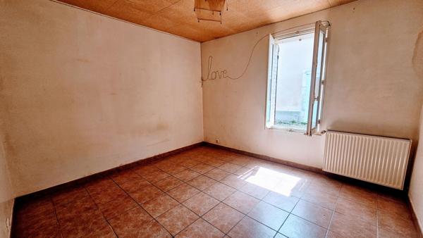 Maison 3 chambres libre de toutes occupations et son studio en rendement locatif