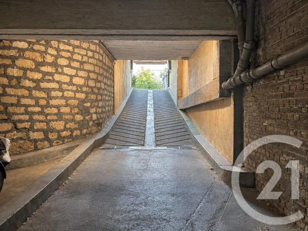 Parking à vendre  35 m 2   CRETEIL  - 94