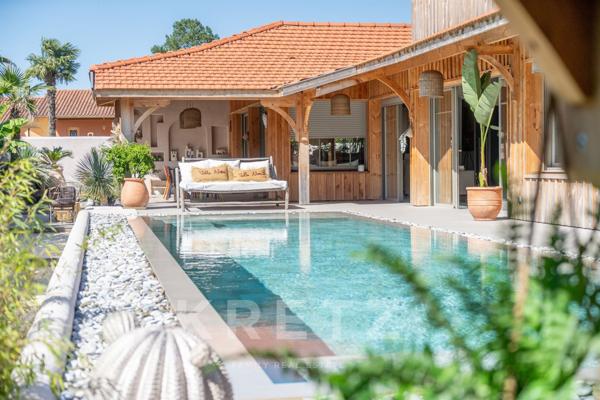 Villa d’Architecte en bois – Style Ferret-Capien