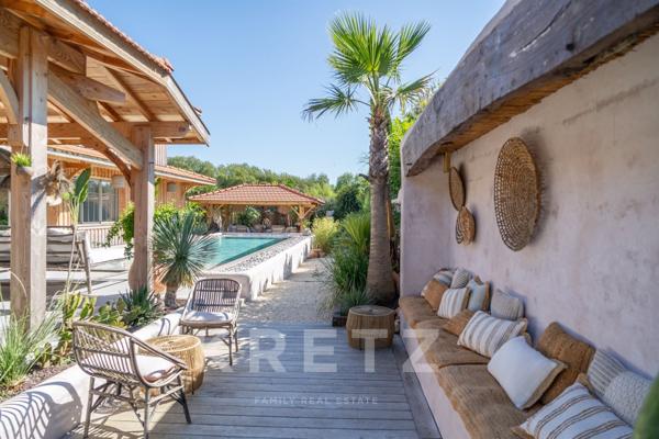 Villa d’Architecte en bois – Style Ferret-Capien