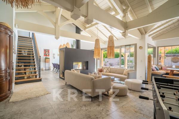 Villa d’Architecte en bois – Style Ferret-Capien