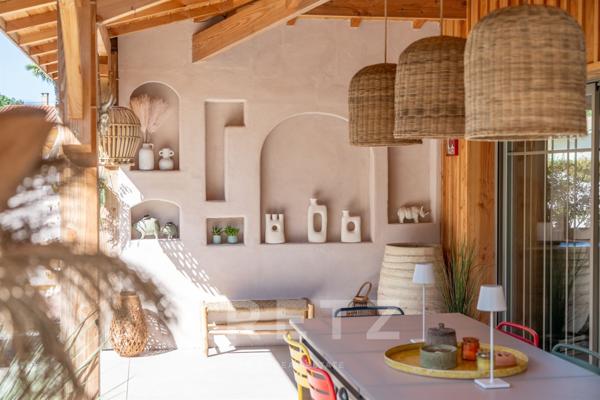 Villa d’Architecte en bois – Style Ferret-Capien