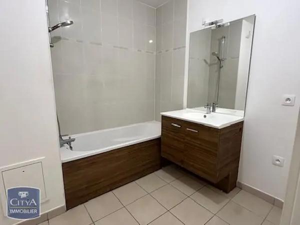 Appartement à vendre 3 pièces 58m² Villepinte (93420)