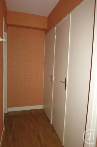 Appartement F1 à vendre  1 pièce - 30,21 m 2   MONTLUCON  - 03