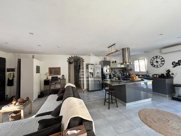 ROQUEBRUNE SUR ARGENS VILLA PLAIN-PIED T4