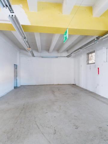 Bollène (84500) À louer : Entrepôt spacieux à Bollène