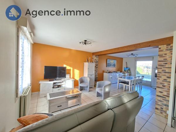 À vendre - Maison traditionnelle, 7 pièces située à Parigné-l'Évêque (72250)
