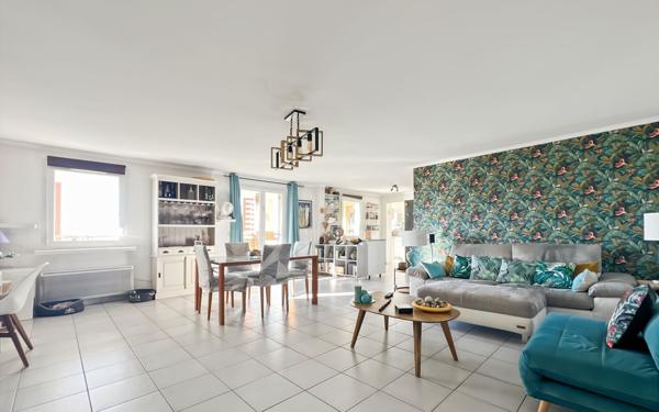 Appartement à vendre    4 pièces • 112 m2 Fréjus