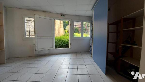 local pro 10 rue de Dole