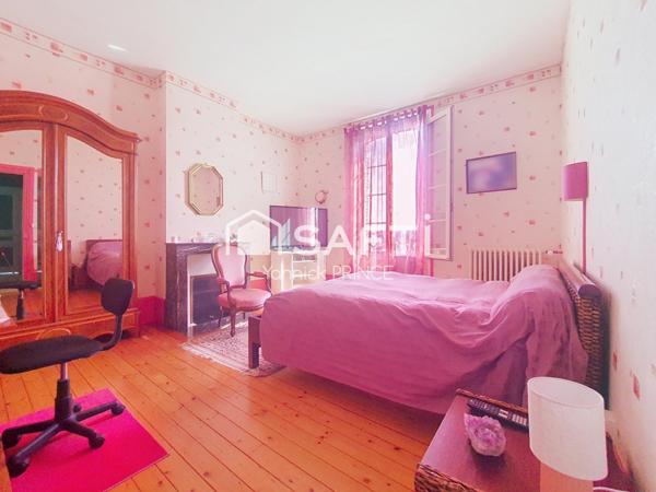 Maison bourgeoise,centre ville de Pont sur Yonne!