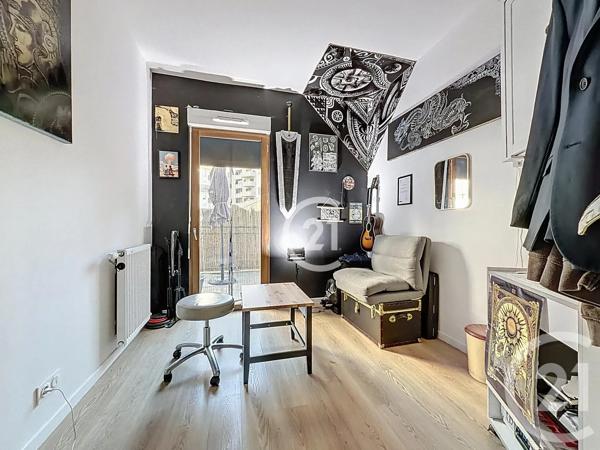 Appartement F4 à vendre  4 pièces - 74,05 m 2   MONTREUIL  - 93