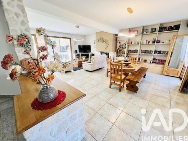 Maison à vendre 8 pièces 209 m² Verneuil-en-Halatte